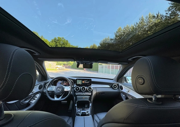 Mercedes-Benz Klasa C cena 137760 przebieg: 135000, rok produkcji 2019 z Rakoniewice małe 254